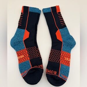 Bombas Unisex Crew Hex Tec Multi Color Socks Size Medium 2 Pairs 🔥